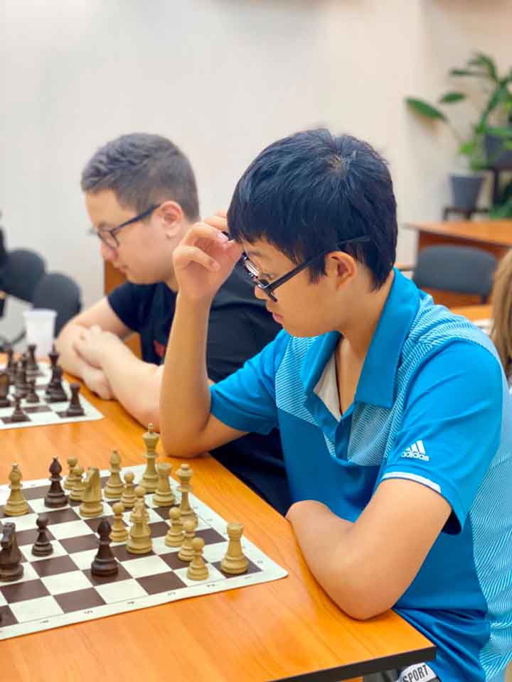 Обучение-детей-шахматам-Иркутск